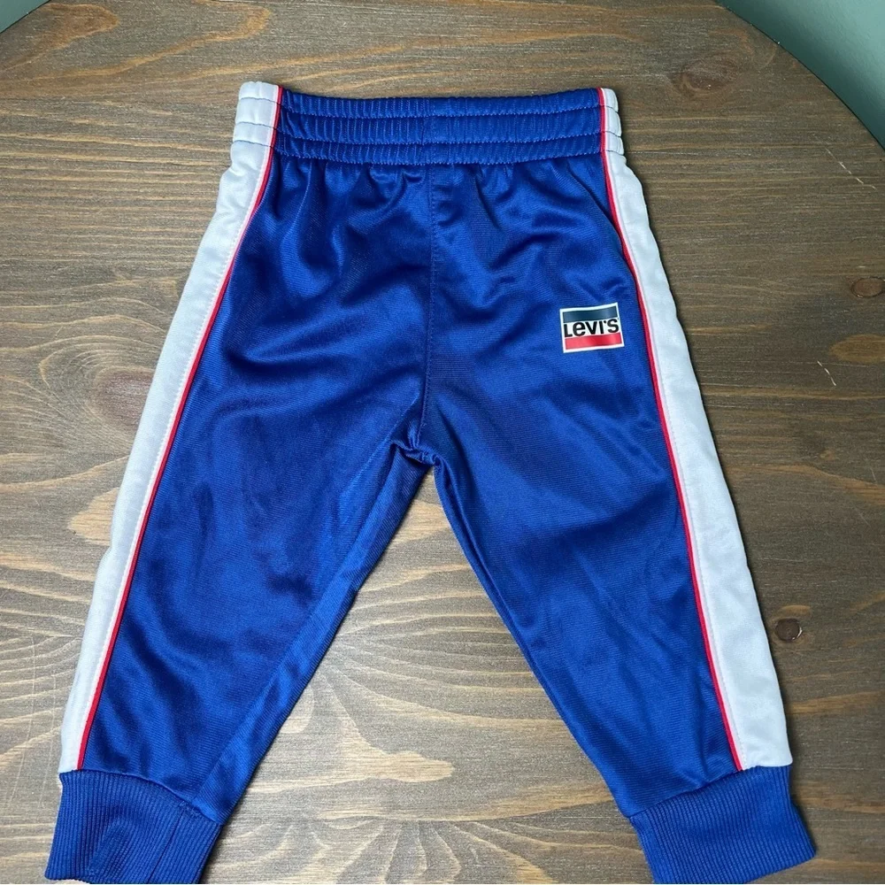 Levis size 12